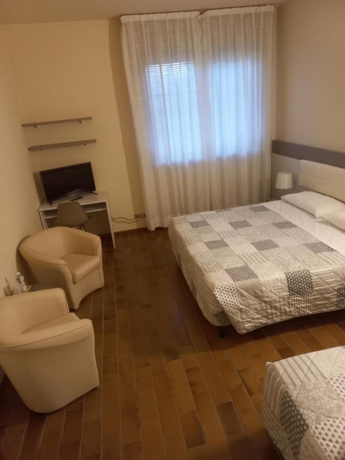 Park Hotel Castel San Pietro Terme Bagian luar foto