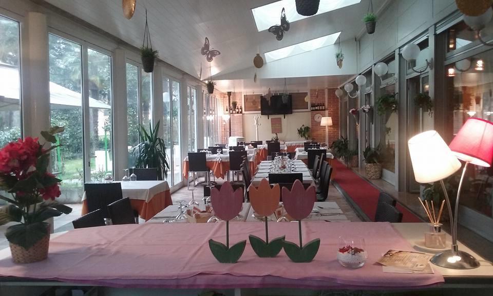 Park Hotel Castel San Pietro Terme Bagian luar foto