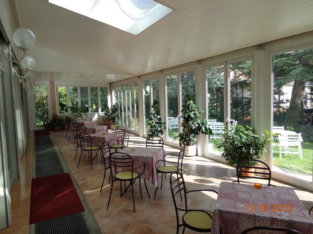 Park Hotel Castel San Pietro Terme Bagian luar foto