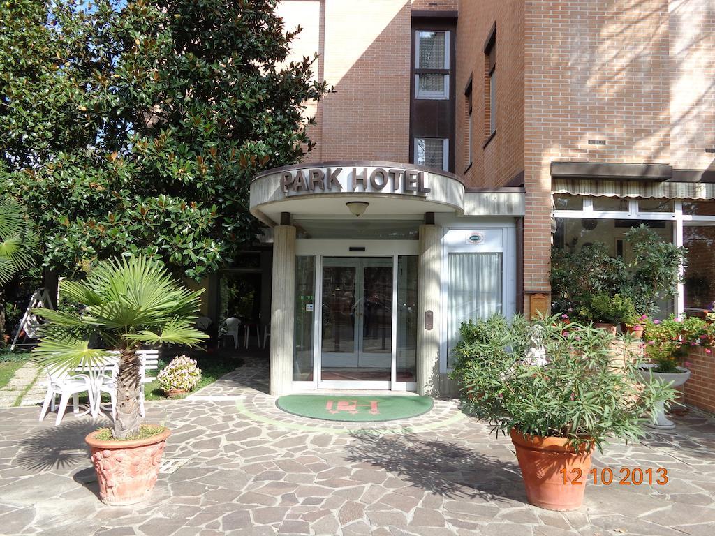 Park Hotel Castel San Pietro Terme Bagian luar foto