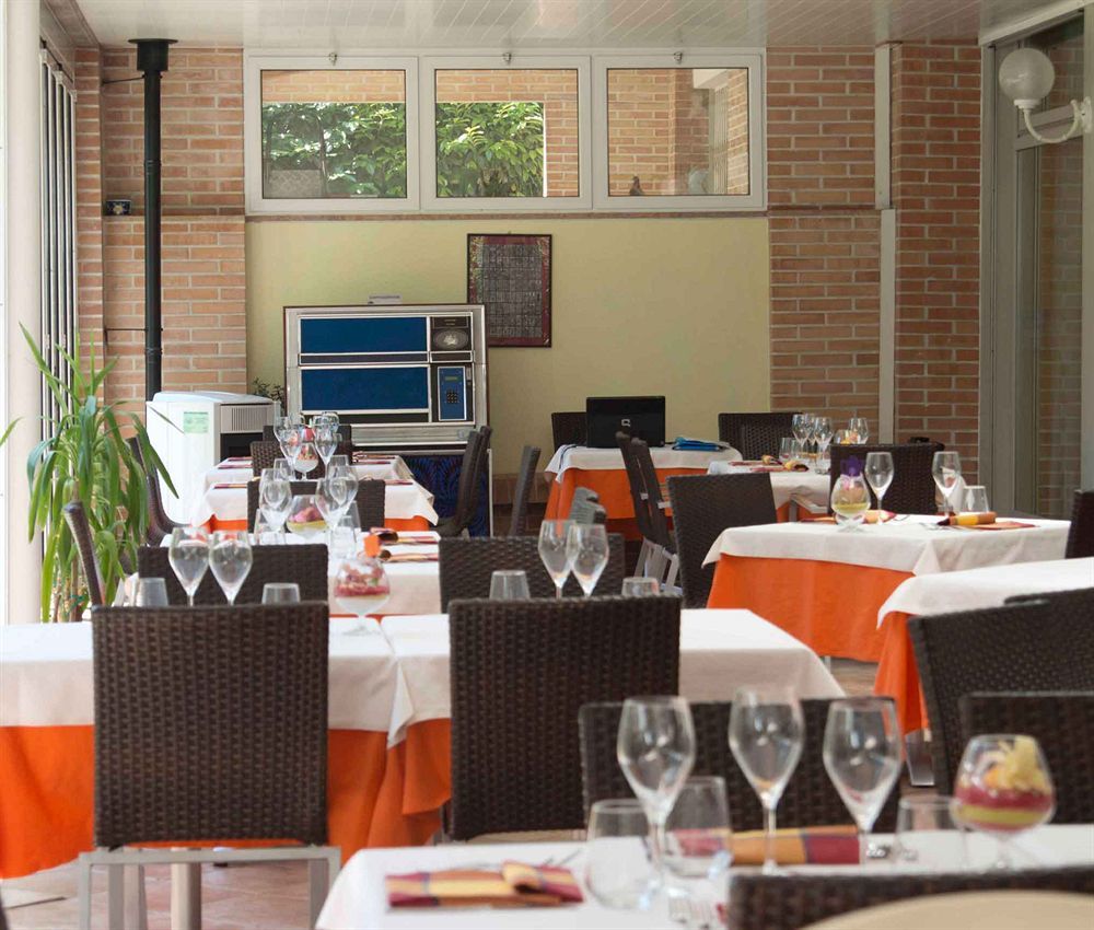 Park Hotel Castel San Pietro Terme Bagian luar foto