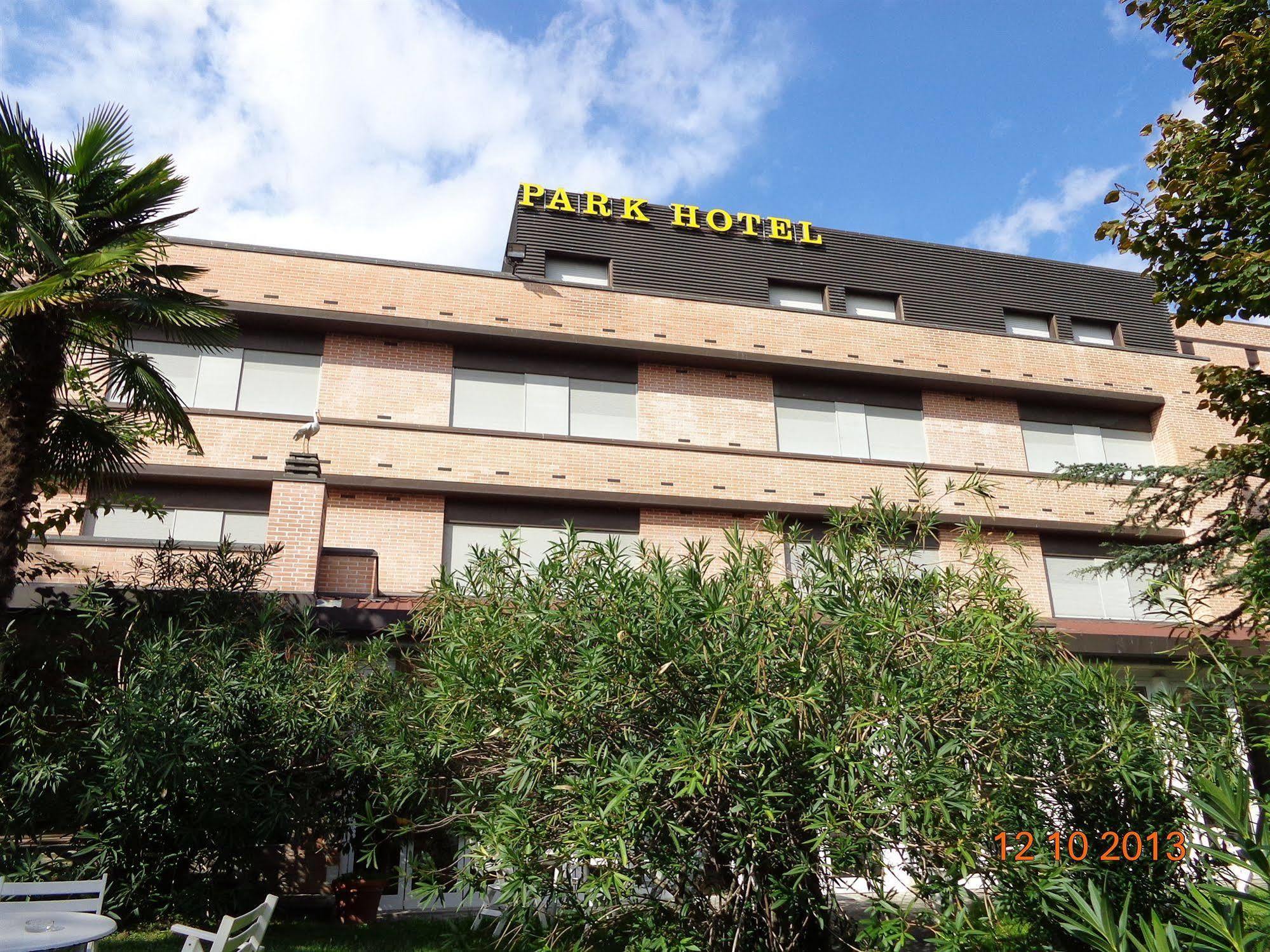 Park Hotel Castel San Pietro Terme Bagian luar foto